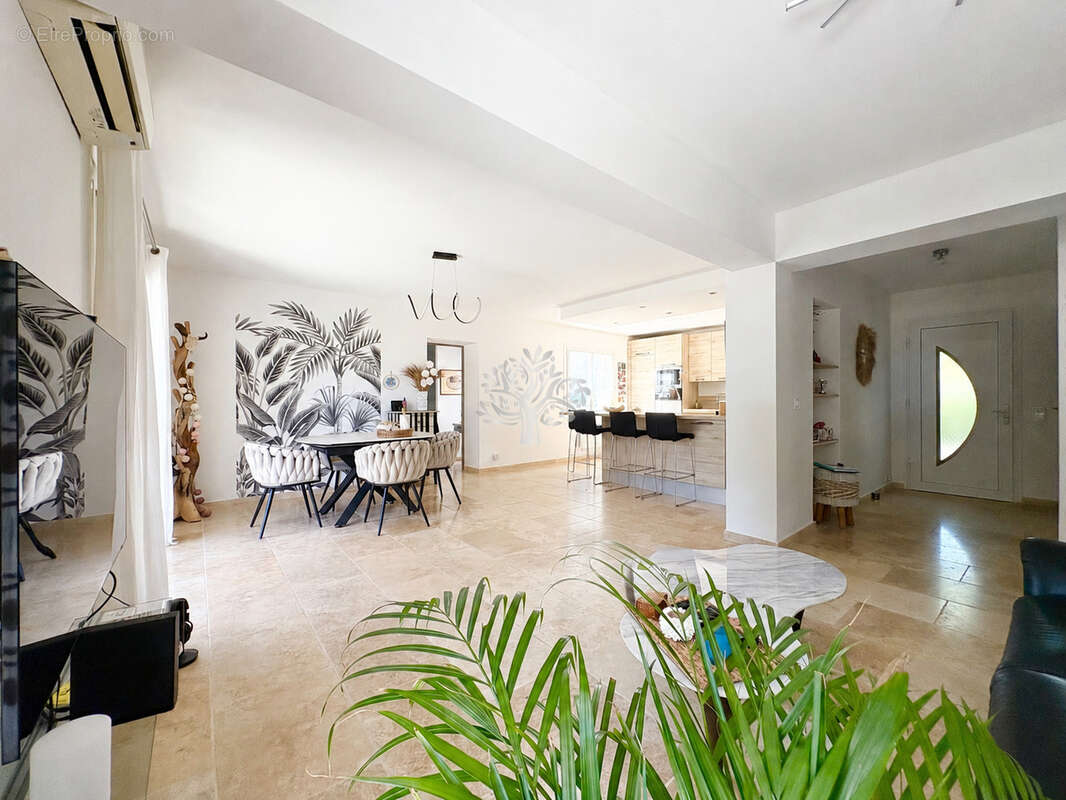 Appartement à SAINT-MANDRIER-SUR-MER