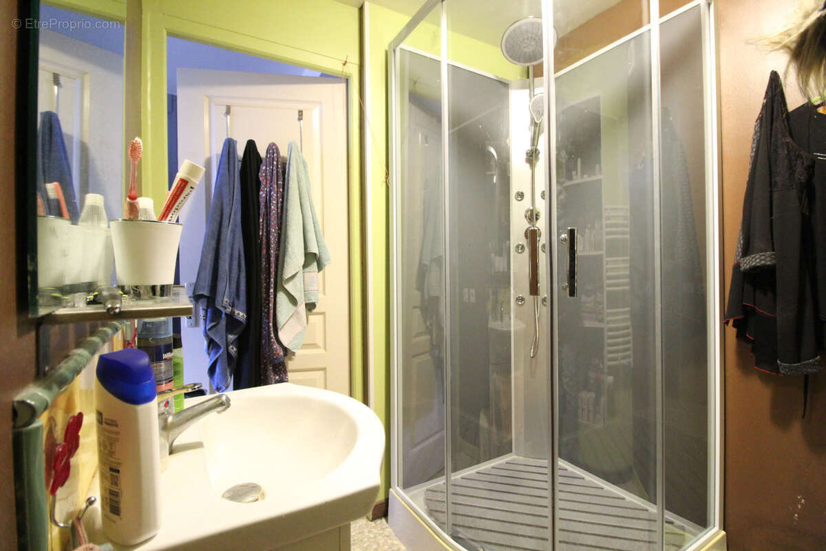 Maison à SAINT-SERNIN-SUR-RANCE