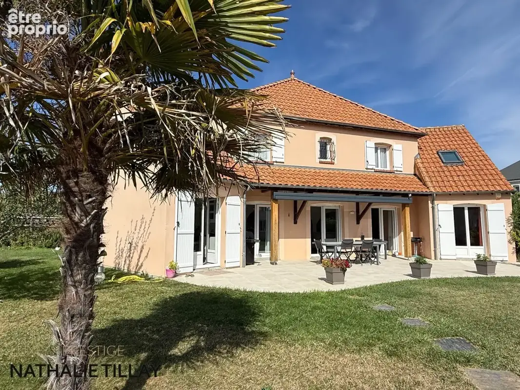 SAINT PRYVE SAINT MESMIN, maison a vendre, piscine et jardin - photo 4