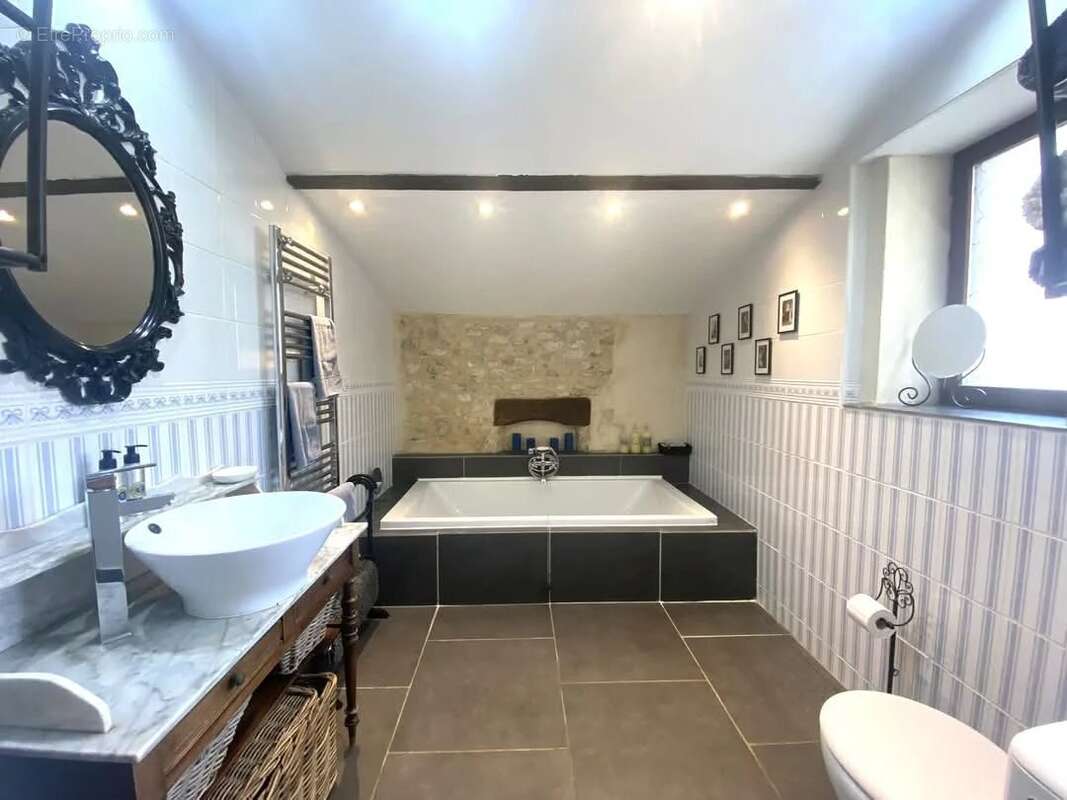 Maison à SAINT-JEAN-DE-DURAS