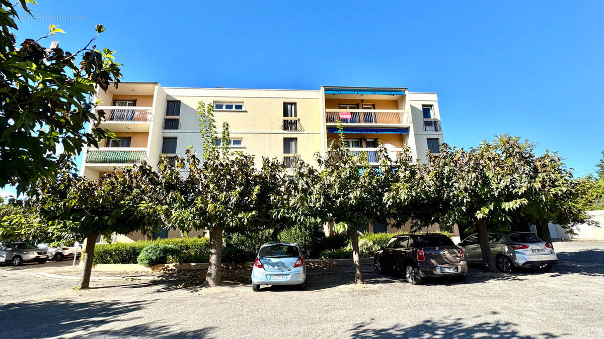 Appartement à SORGUES