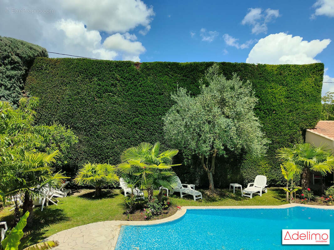 Maison à VAISON-LA-ROMAINE