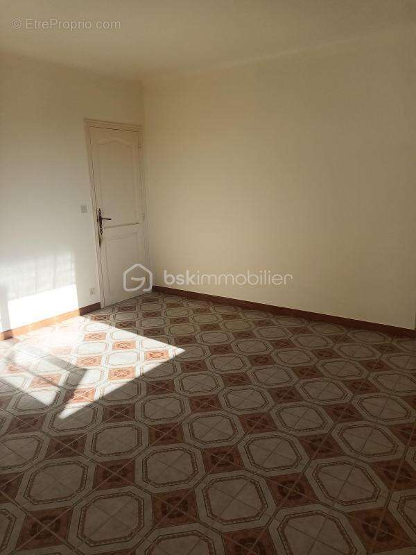 Maison à SAINT-HILAIRE-D&#039;OZILHAN