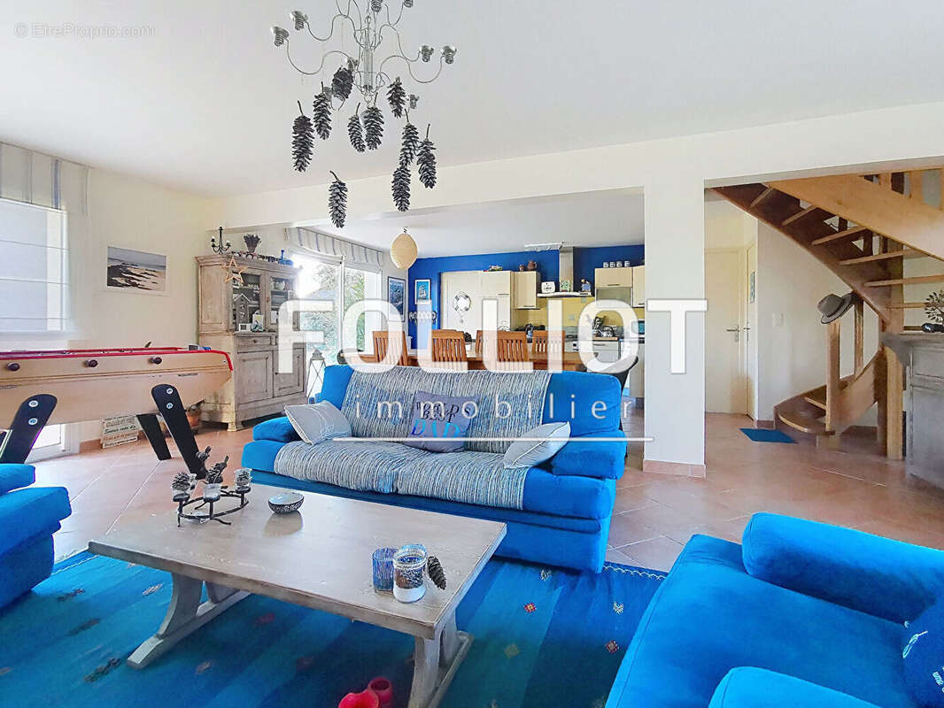 Maison à SAINT-PAIR-SUR-MER