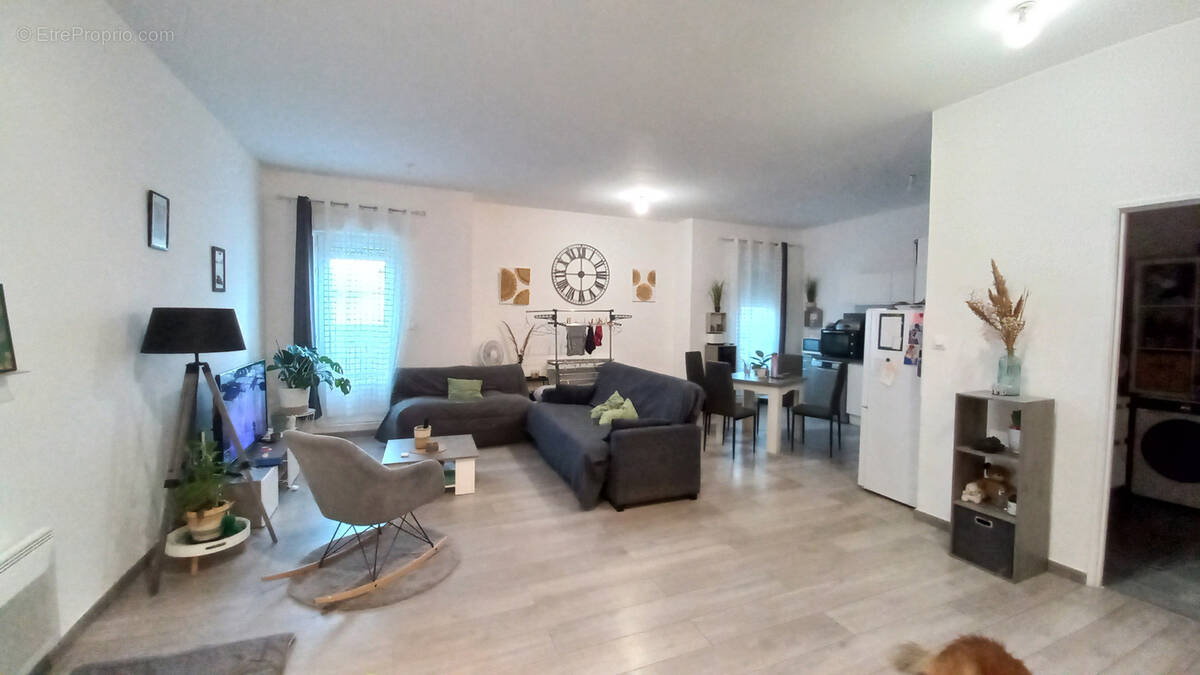 Appartement à LESPIGNAN