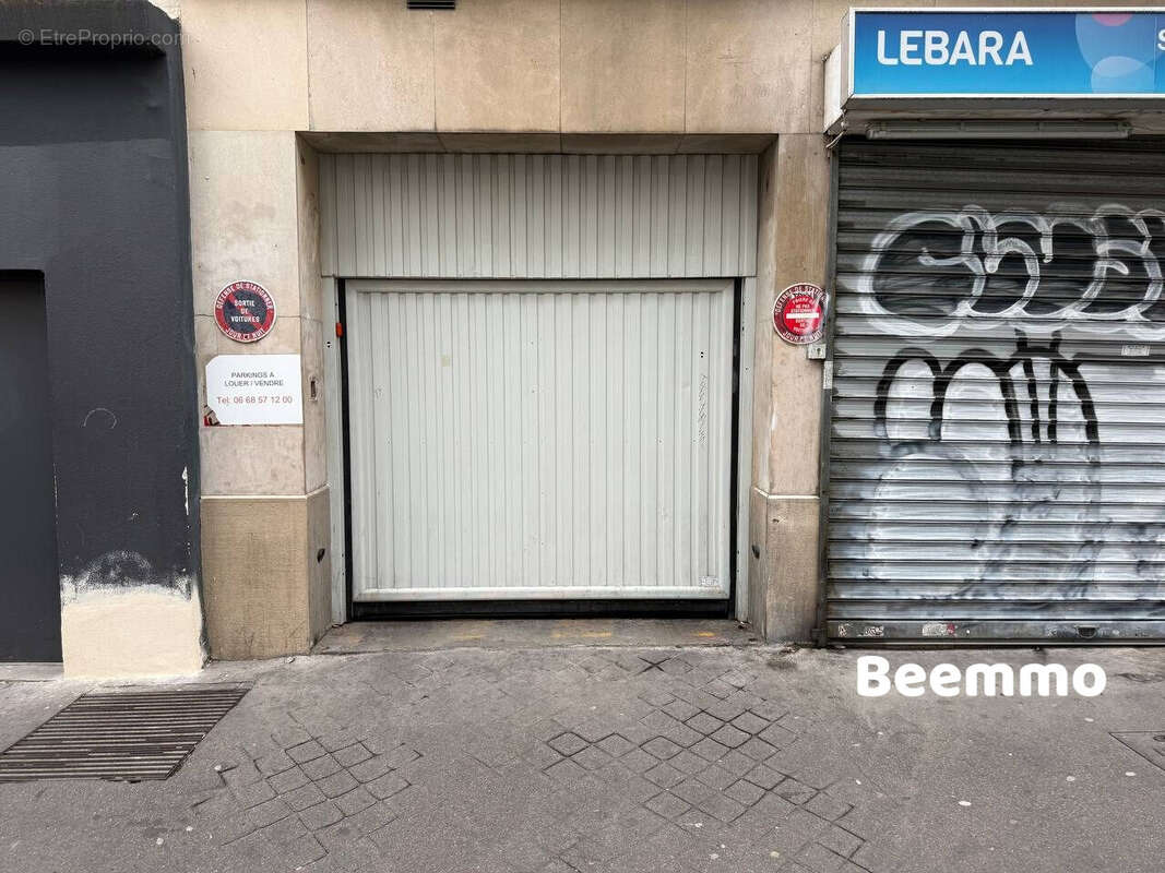 Parking à PARIS-10E