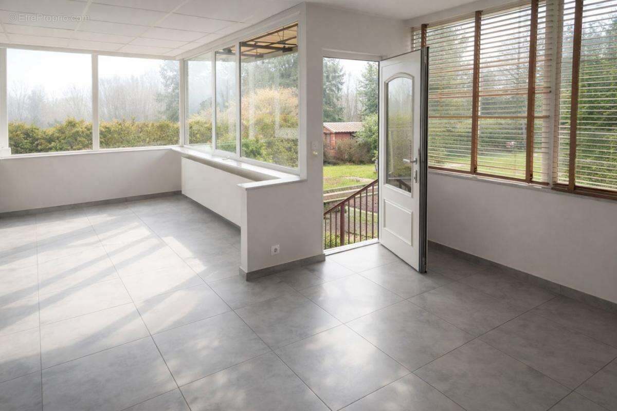 Maison 214 m² à Baerenthal  - photo 2