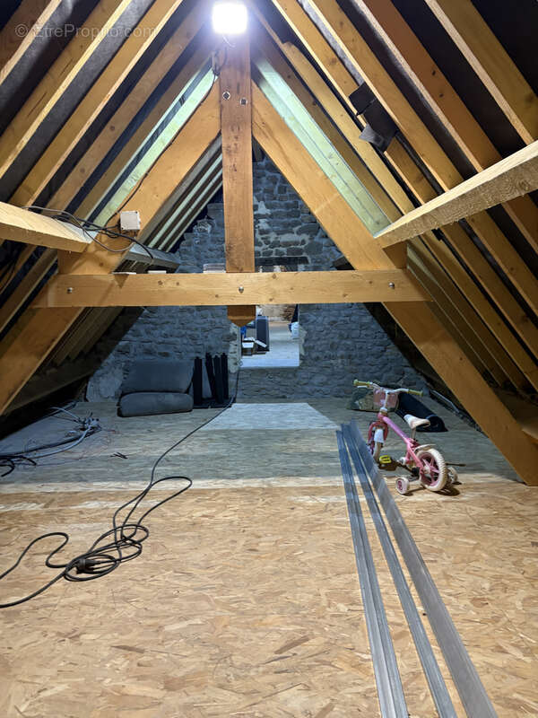 Maison à SAINT-AUBIN-FOSSE-LOUVAIN