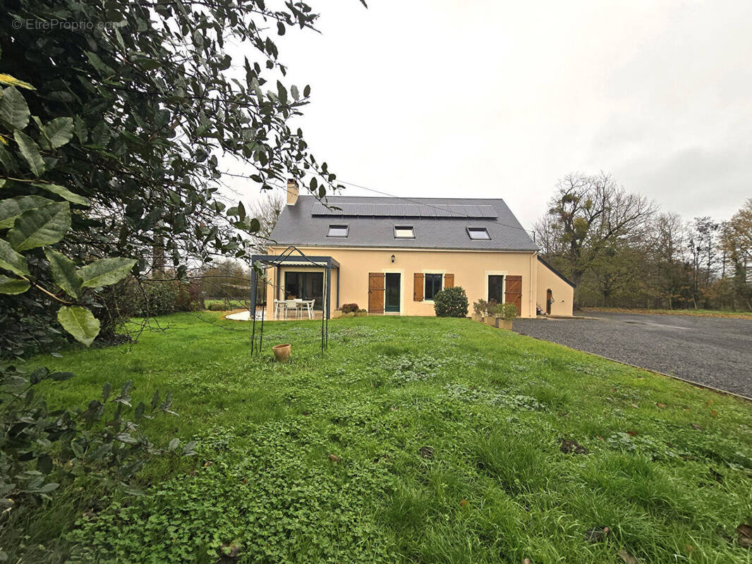 Maison à ETIVAL-LES-LE-MANS