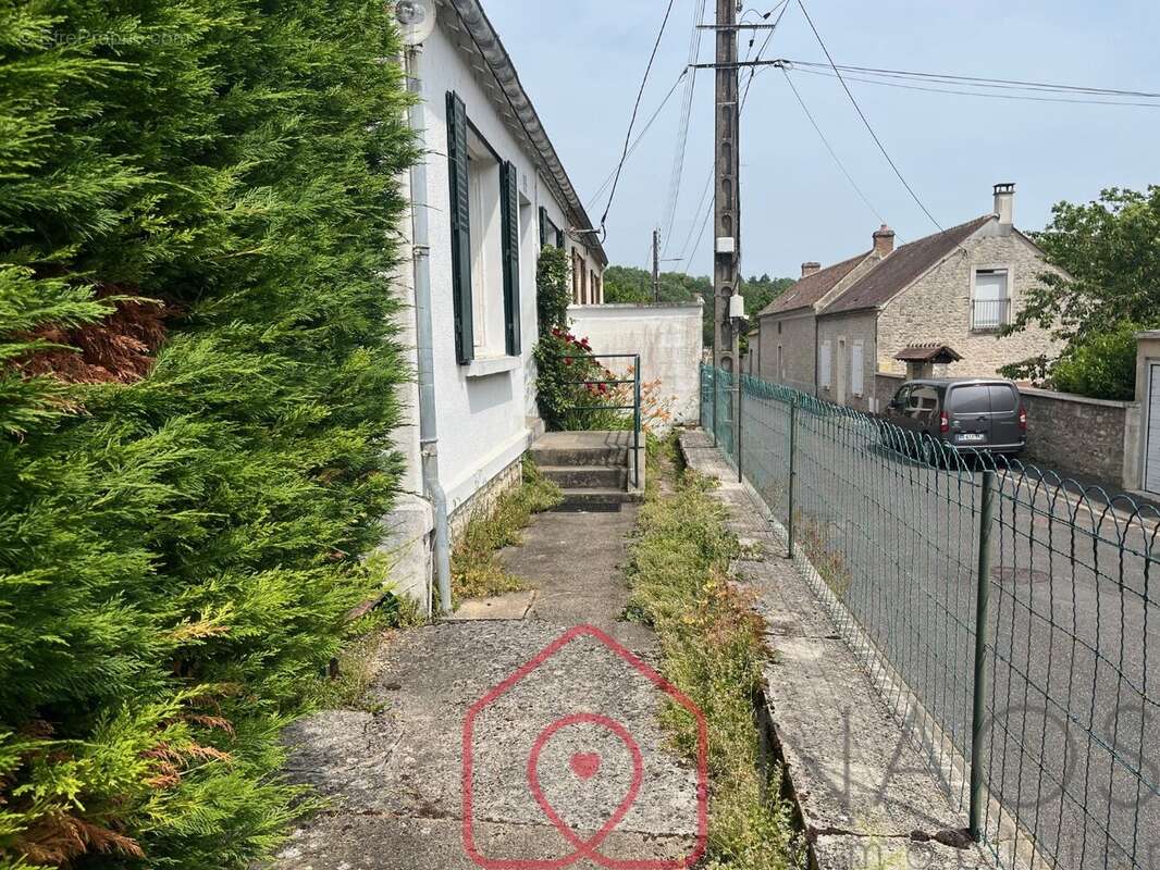 Maison à CHATEAU-LANDON