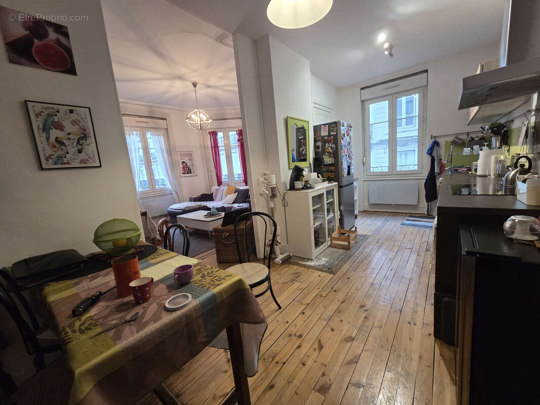 Appartement à SAINT-ETIENNE