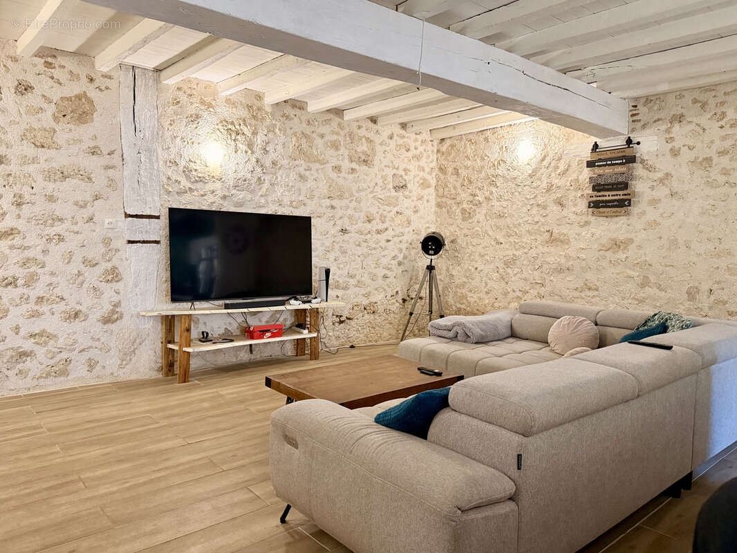 Maison à HAUTEFAGE-LA-TOUR