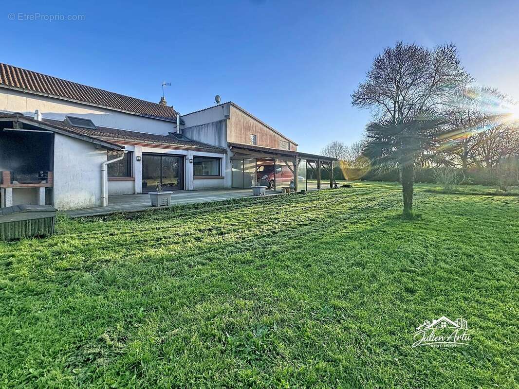 Maison à BEGROLLES-EN-MAUGES