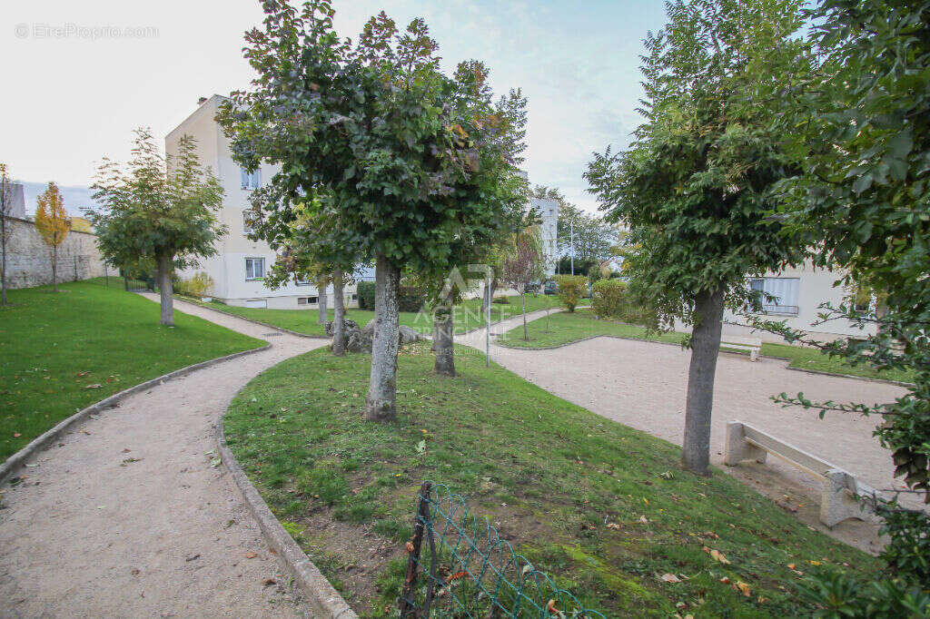 Appartement Poissy 3 pièce(s) 60 m2 - photo 11