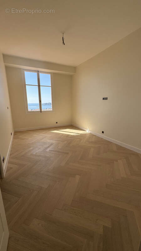 Appartement à BEAULIEU-SUR-MER