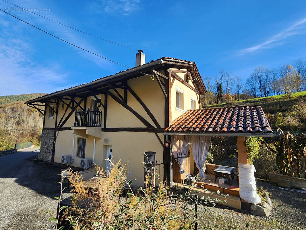Maison à ARBAS
