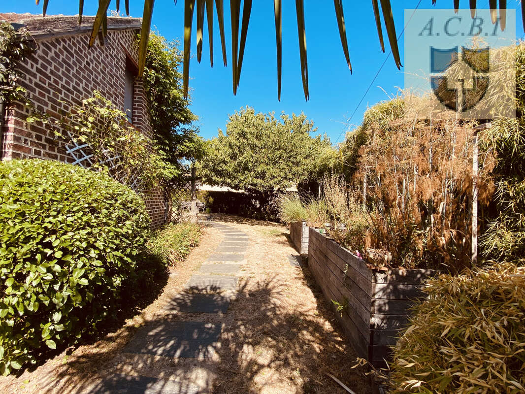 Demeure de charme et son jardin écrin, en coeur de village - photo 21