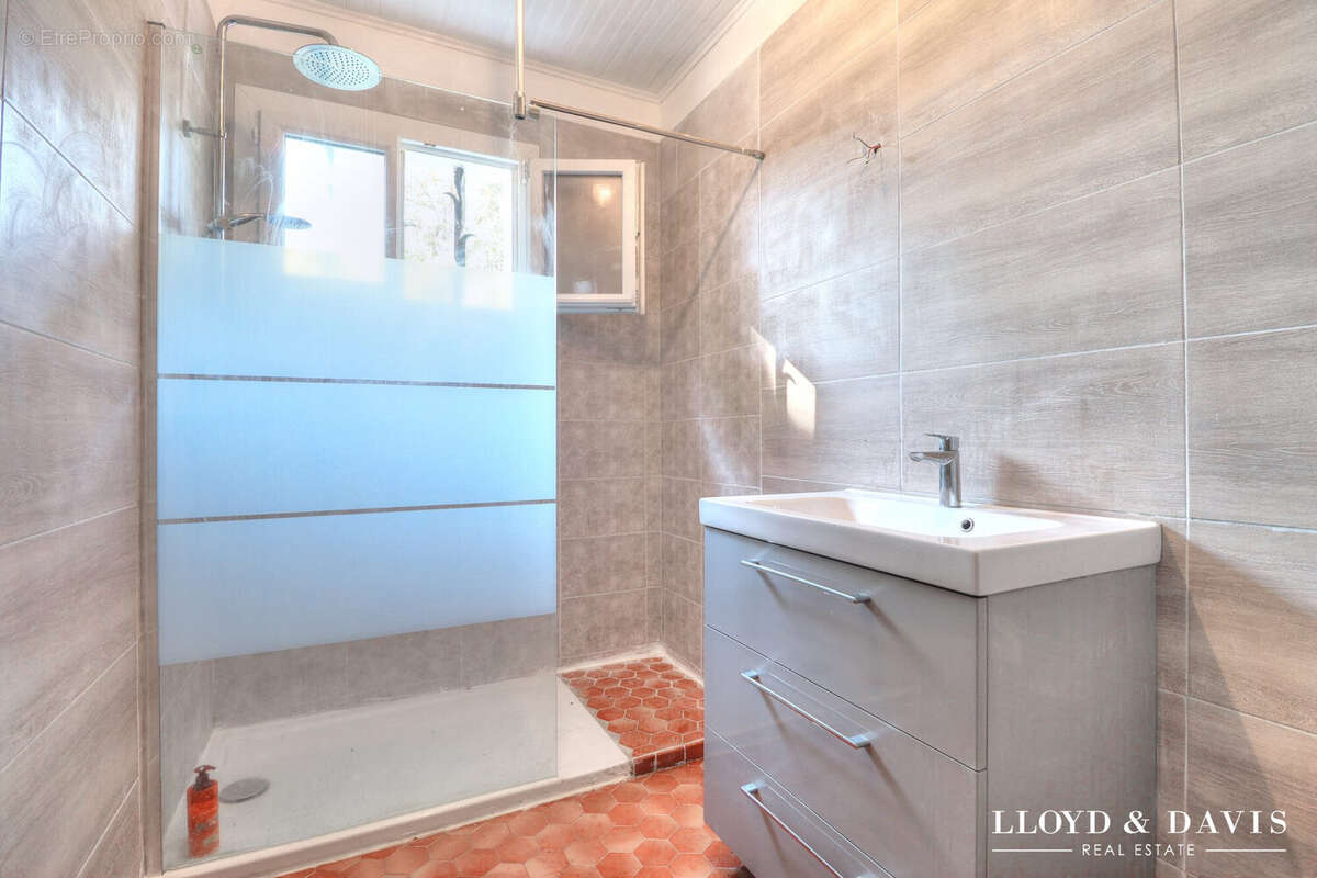 Maison à GARRIGUES-SAINTE-EULALIE