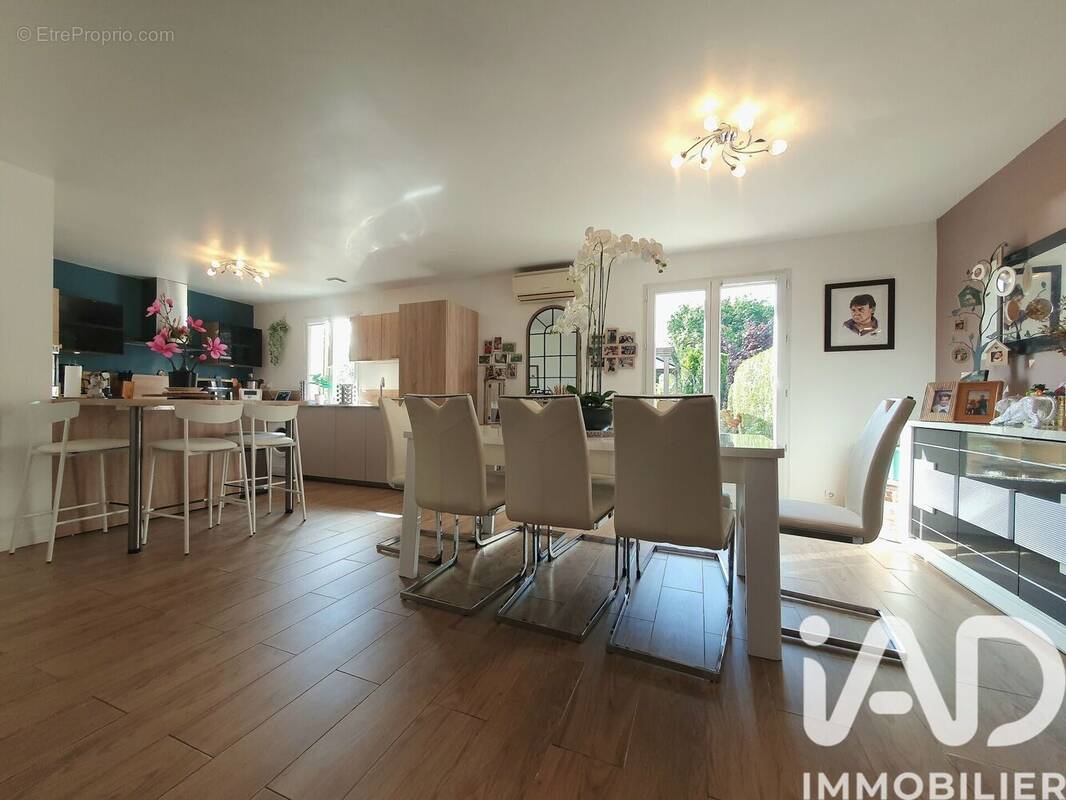 Photo 1 - Maison à COULOMMIERS