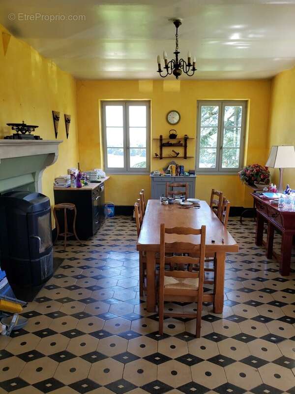 Maison à SAINT-REVERIEN