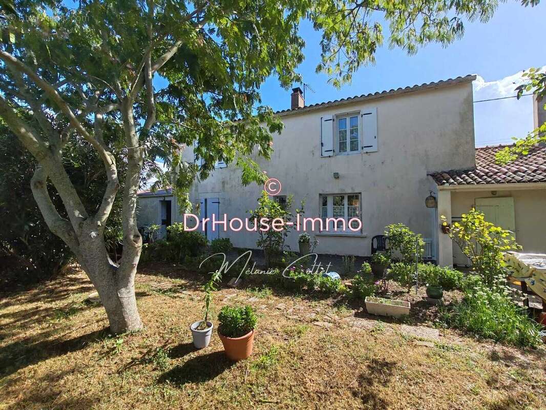 Maison à PUYRAVAULT