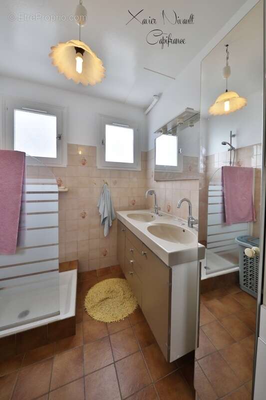 Maison à PONT-DE-VAUX