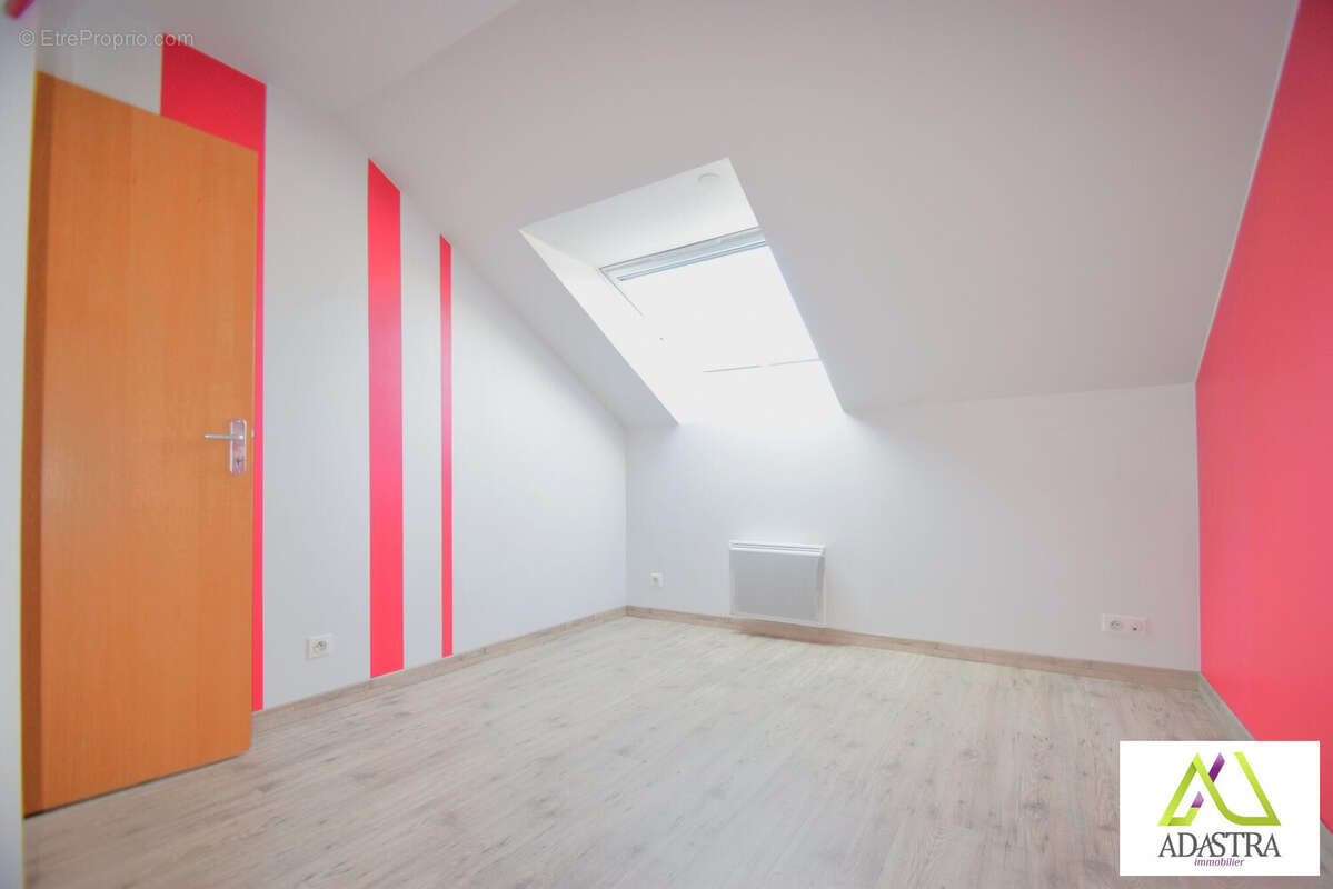 Appartement 83 m² à Thann  - photo 8
