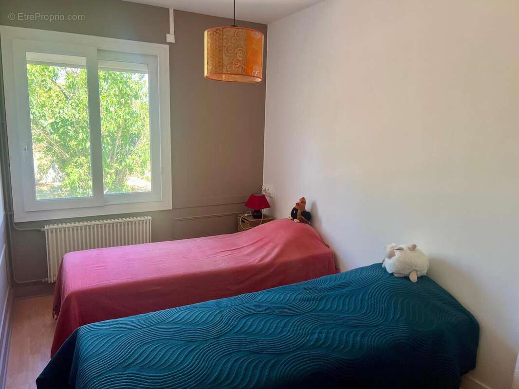 Maison 100 m² à Saint-Jean-D'angely  - photo 7