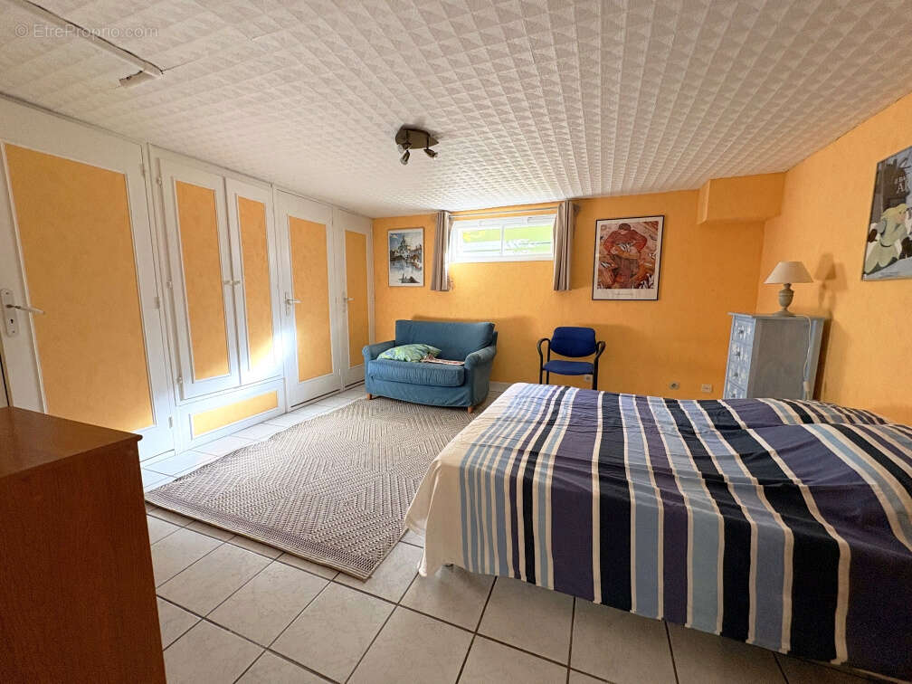 Maison à TOUR-EN-BESSIN