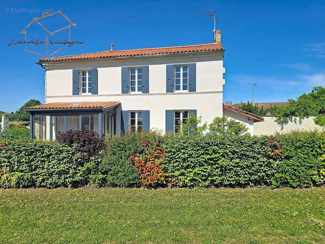 Maison à SAINT-CIERS-DU-TAILLON