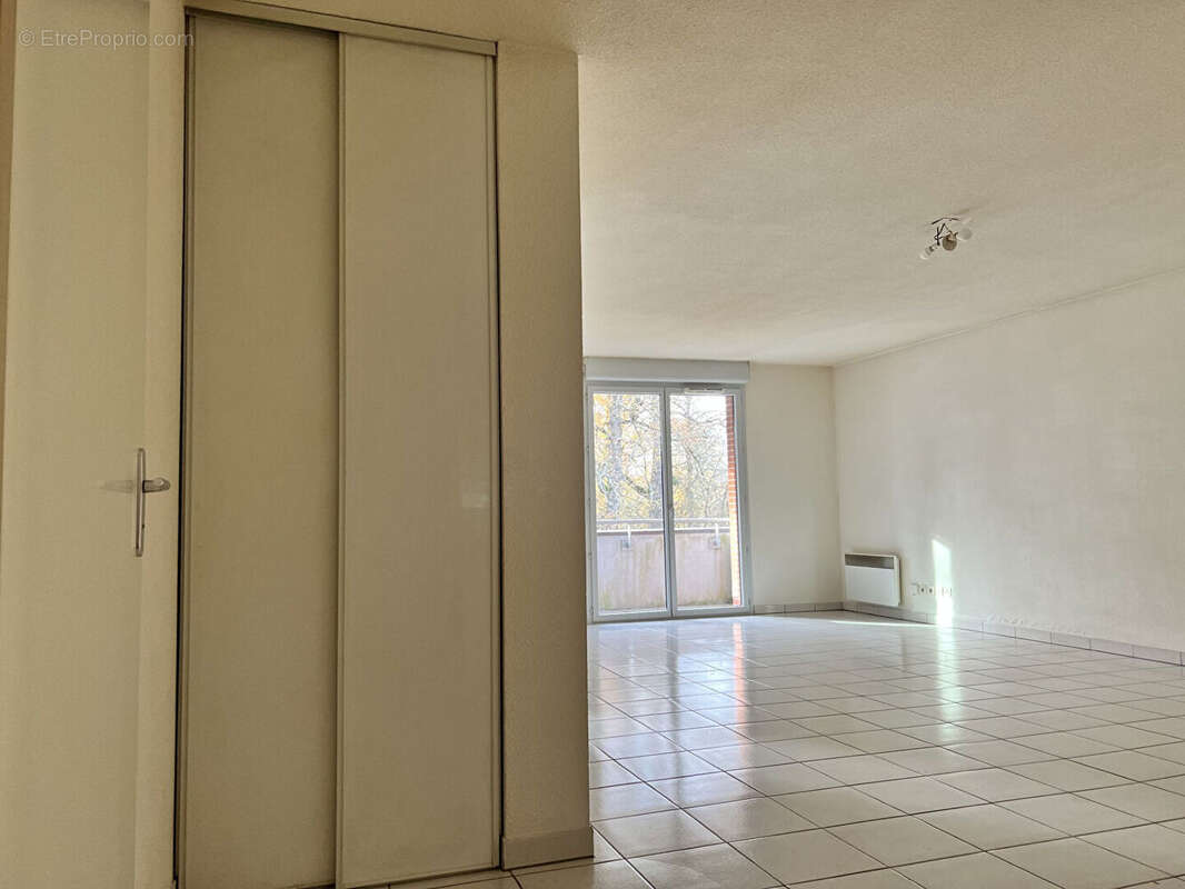 Appartement à FONBEAUZARD