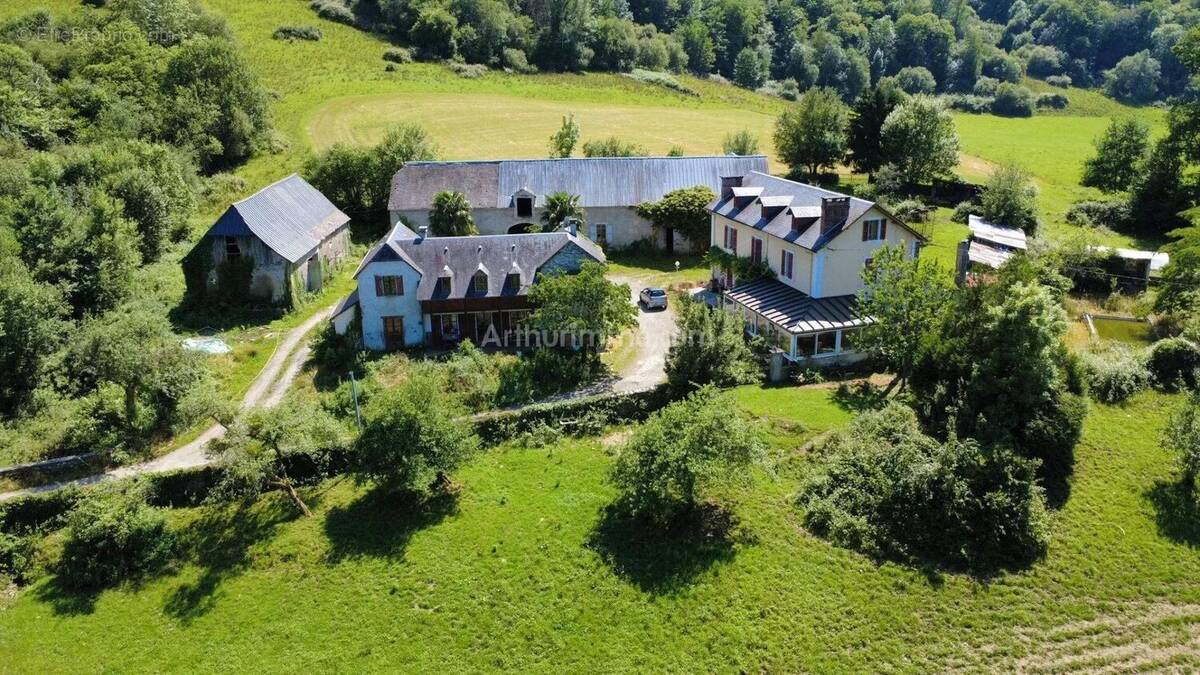 Maison à SAINT-PE-DE-BIGORRE