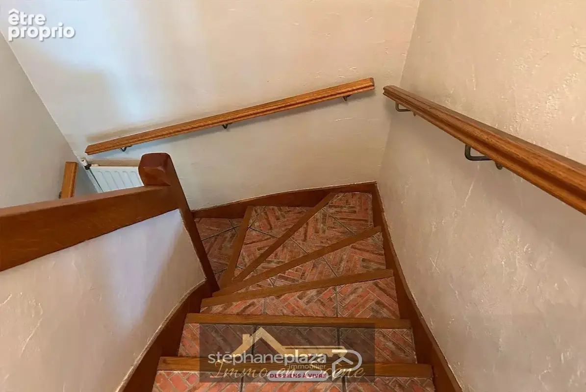 Maison Saint Etienne Du Rouvray 7 pièces180 m² - photo 4