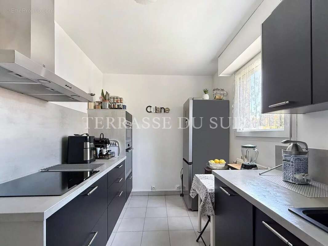 Appartement à MARSEILLE-6E