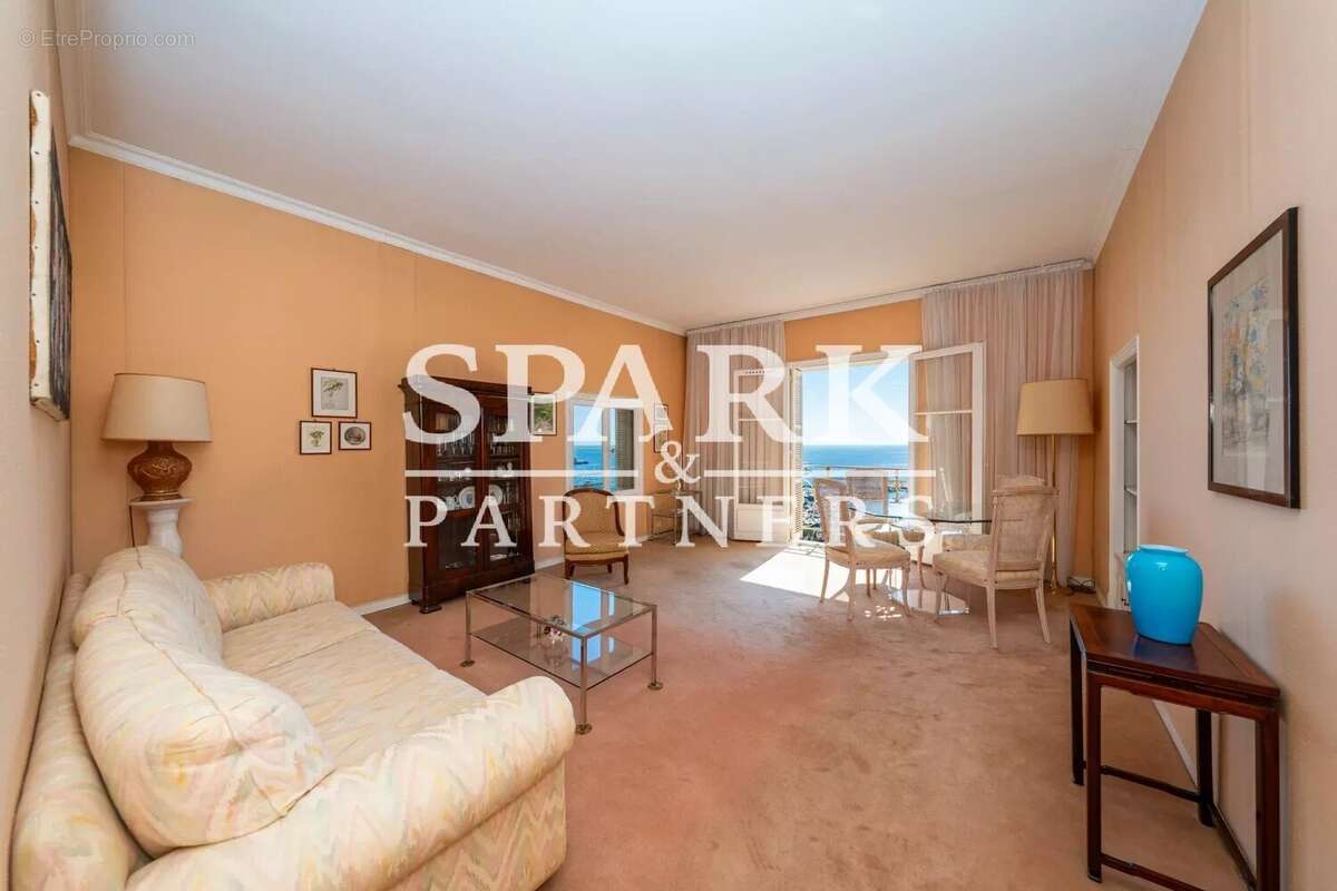 Appartement à BEAULIEU-SUR-MER