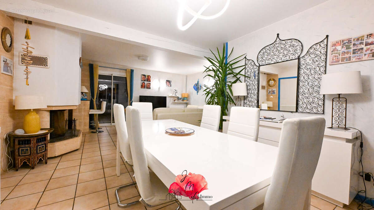 Maison à BEUZEVILLE-LA-GRENIER