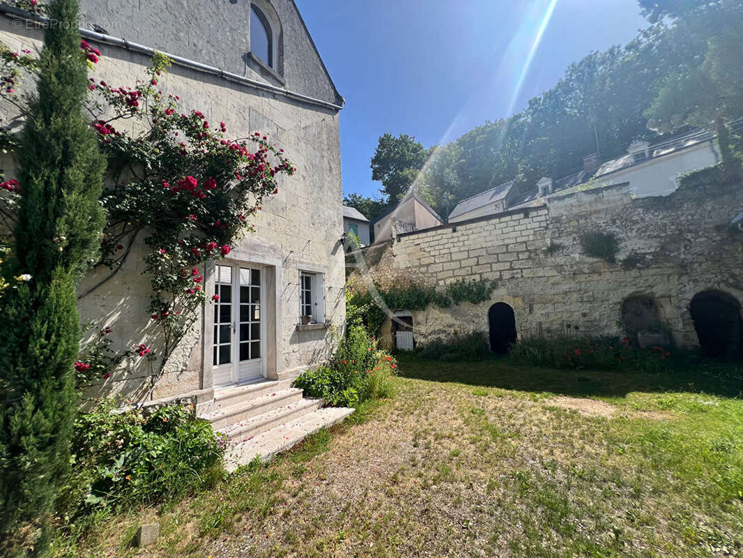 Maison à MONTRICHARD