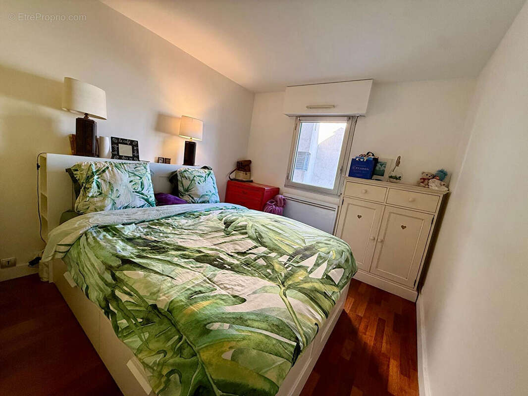 Appartement à PARIS-19E