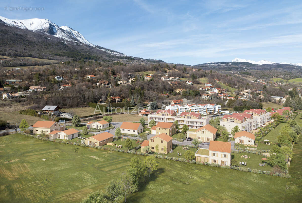 À vendre   Terrain avec Maison de 90 m2 avec 3 chambres sur un terrain de 480 m2 à Gap - photo 2