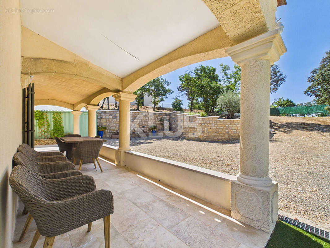 Villa Ginasservis 4 pièces100 m² sur 11767m² de parcelle - photo 5