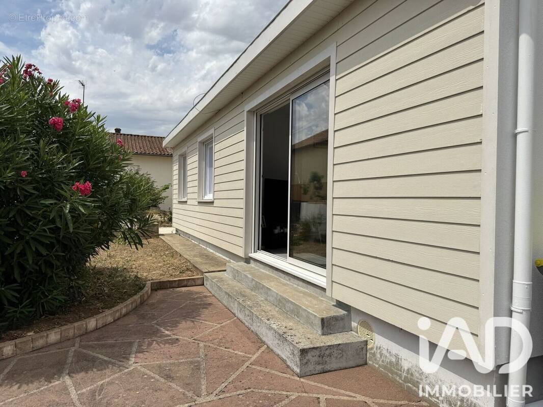 Photo 1 - Maison à AIFFRES
