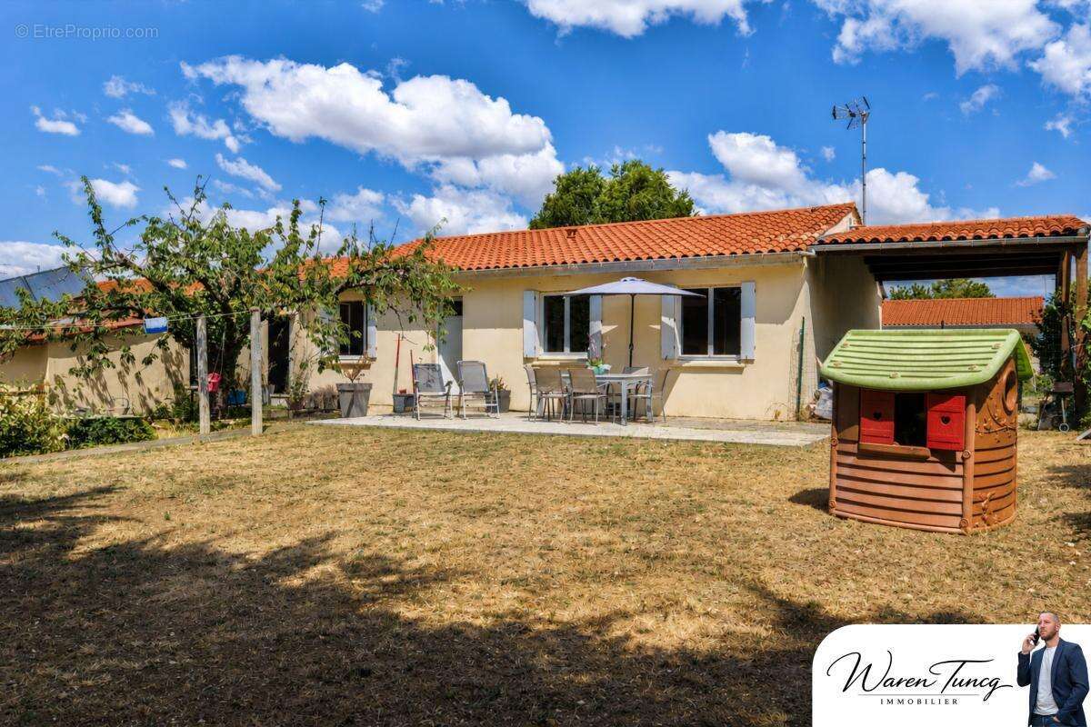 Maison 3 chambres avec garage, carport et jardin – Saint-Vivien 17220 - photo 5
