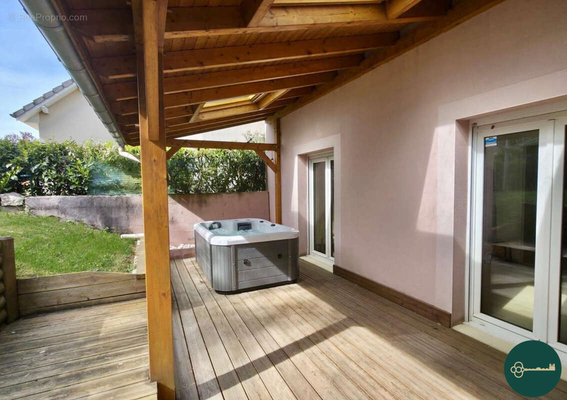 Maison à GONDREVILLE