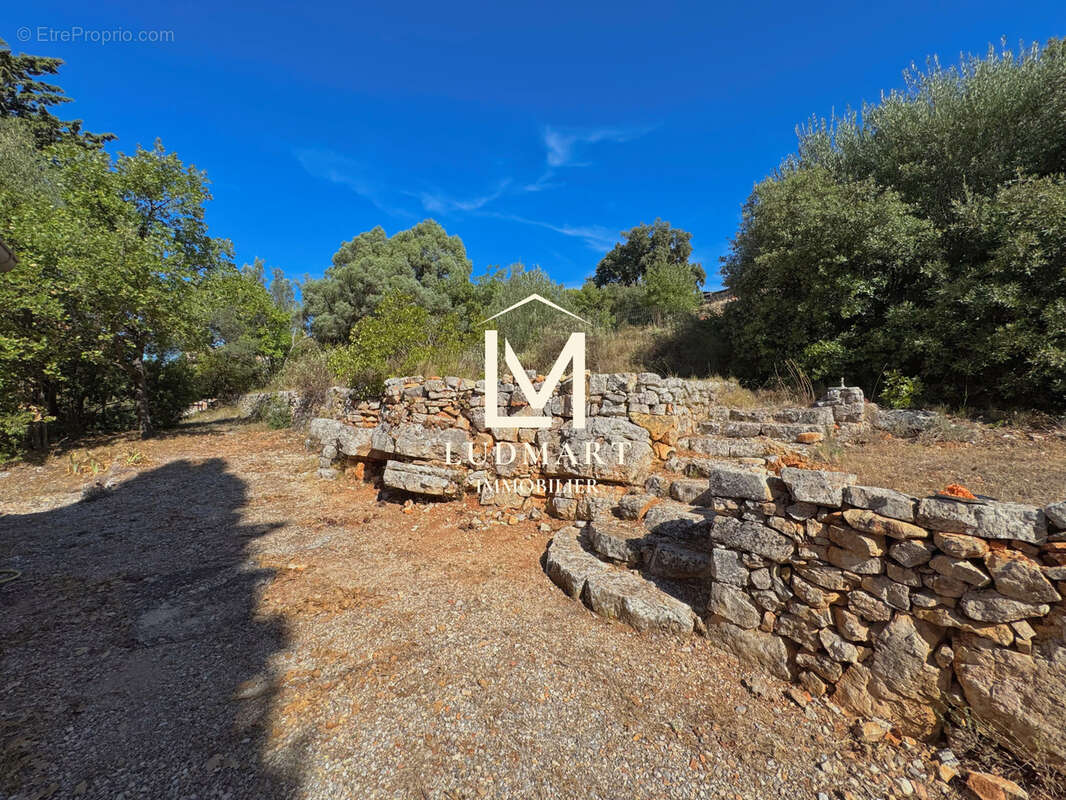 Maison à LORGUES