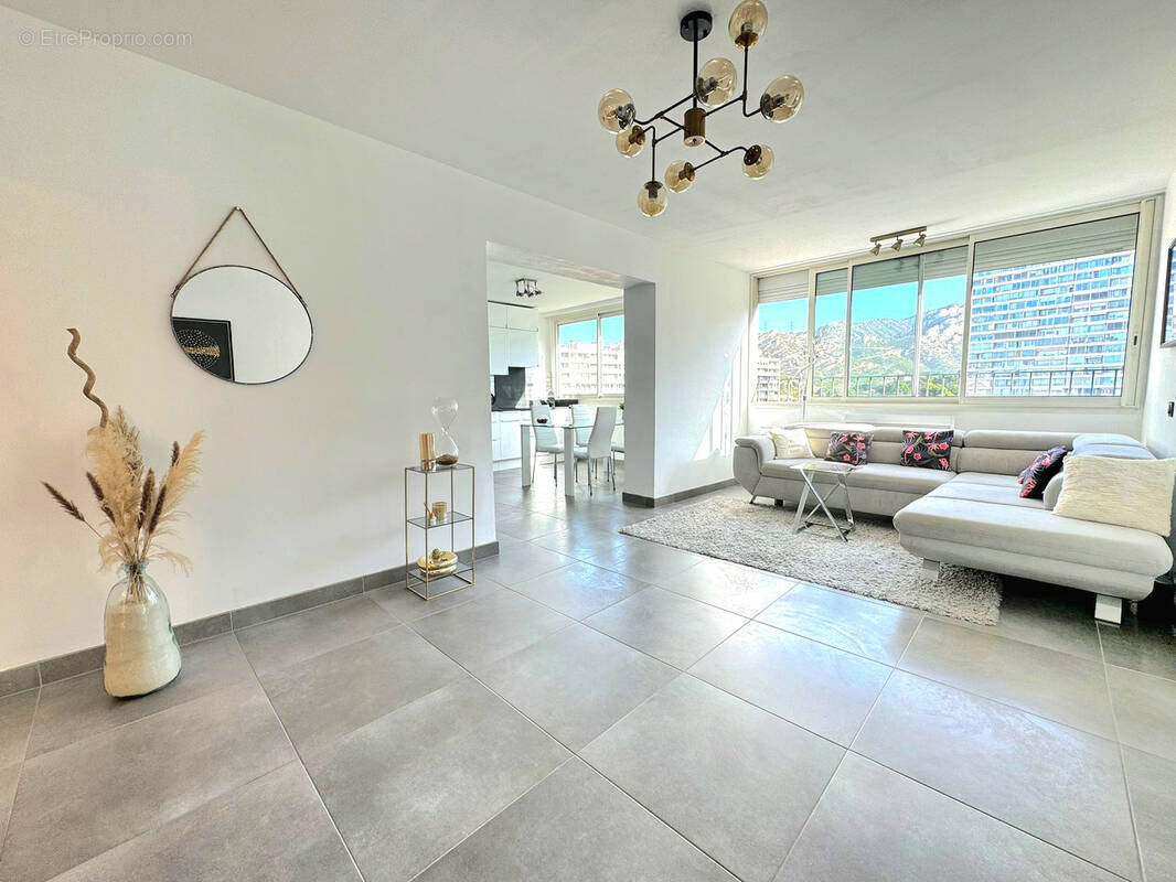 Appartement à MARSEILLE-9E