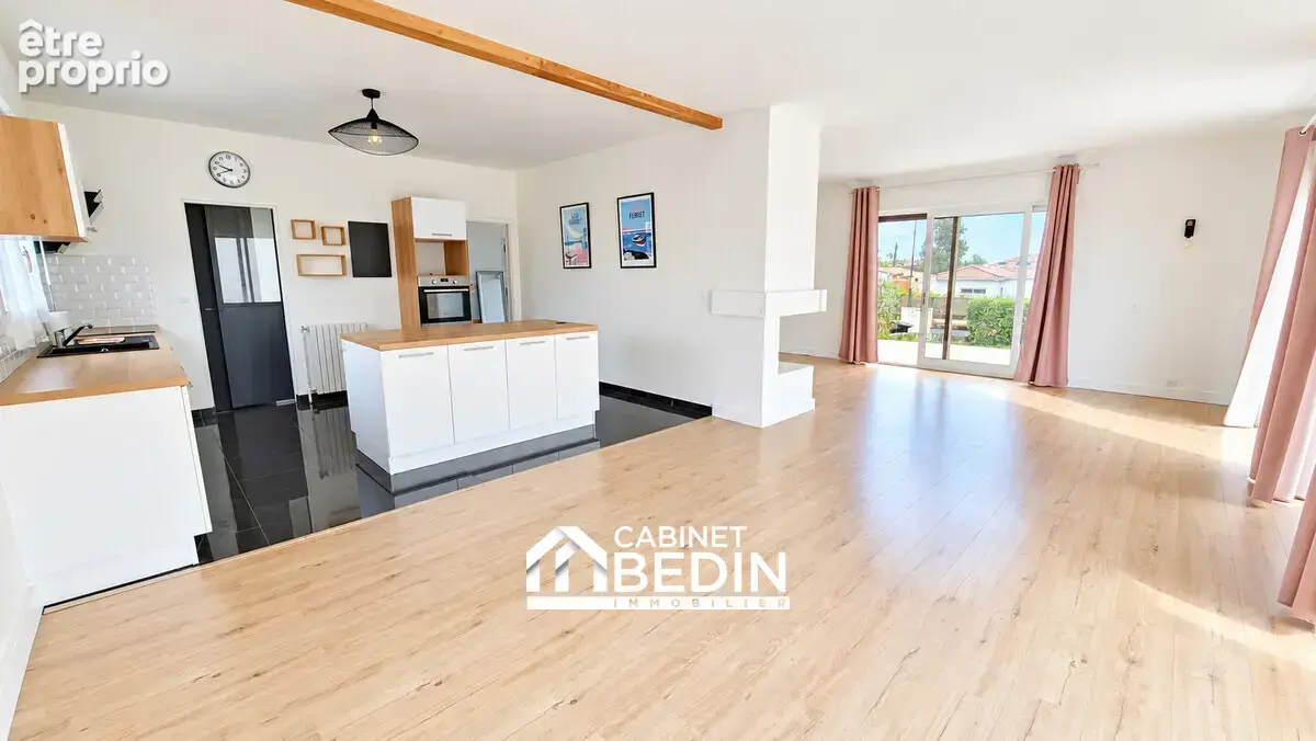 Maison 4 pièces 146 m² à vendre à Blanquefort (33290) - photo 2