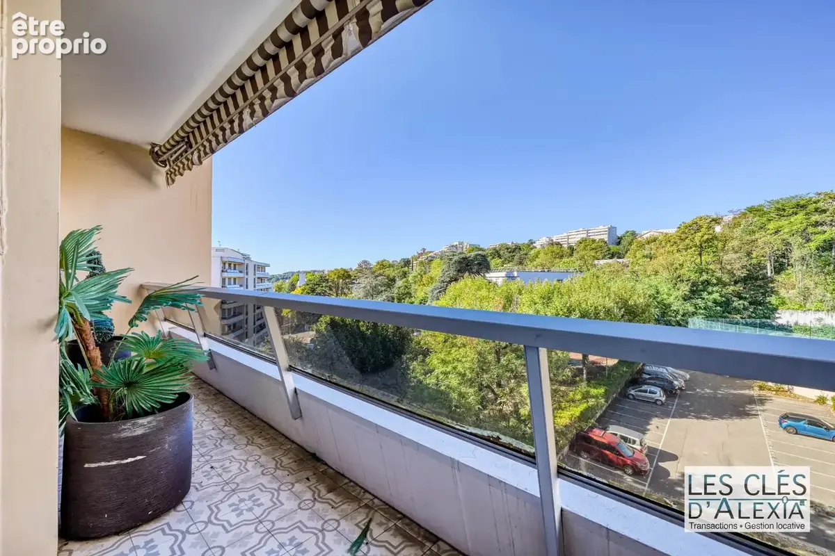 T3/T4 d'exception – Vue panoramique sur Lyon – Garage - photo 12