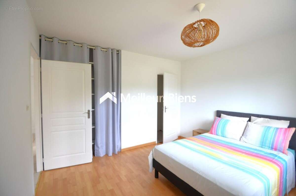 Maison à FONTAINES-SAINT-MARTIN