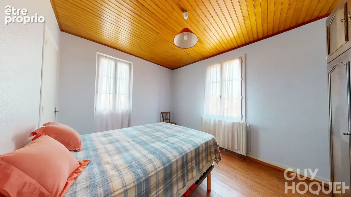 Maison familiale avec dépendances - photo 9