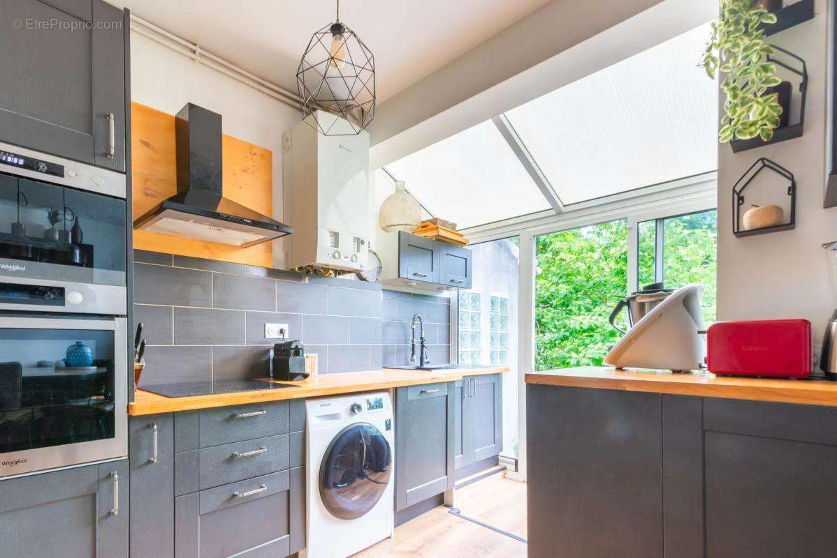 Appartement à COLOMBES